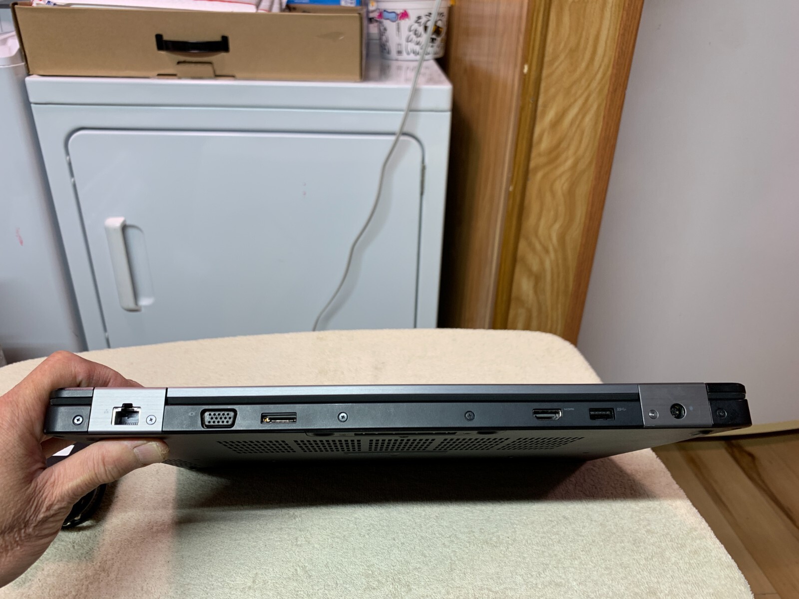 Dell Precision 3510, i7-6820HQ, 12GB-128 NVMe+128GB, AMD R9 M360 Windows 11 Pro