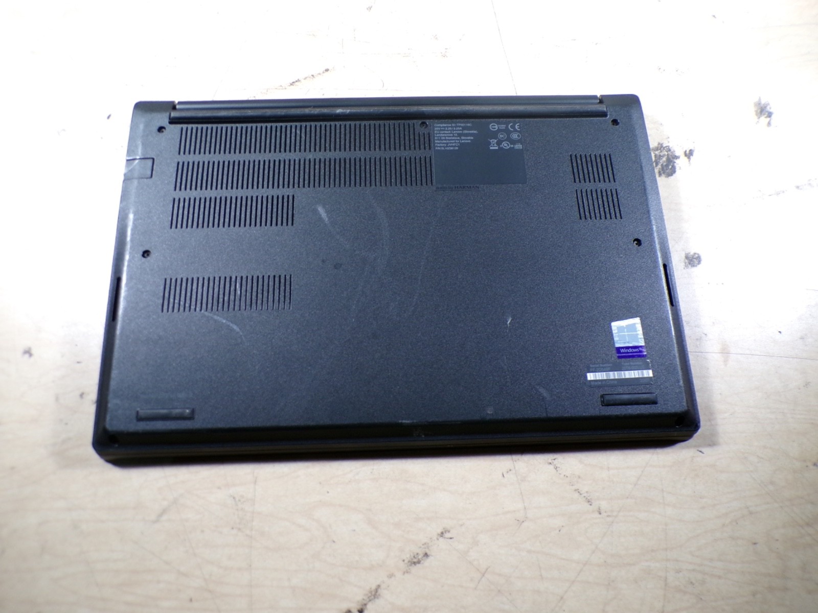 THINKPAD LENOVO E14 AMD RYZEN 5 4500U 8GB RAM **NO HD/ NO CADDIE/ NO OS