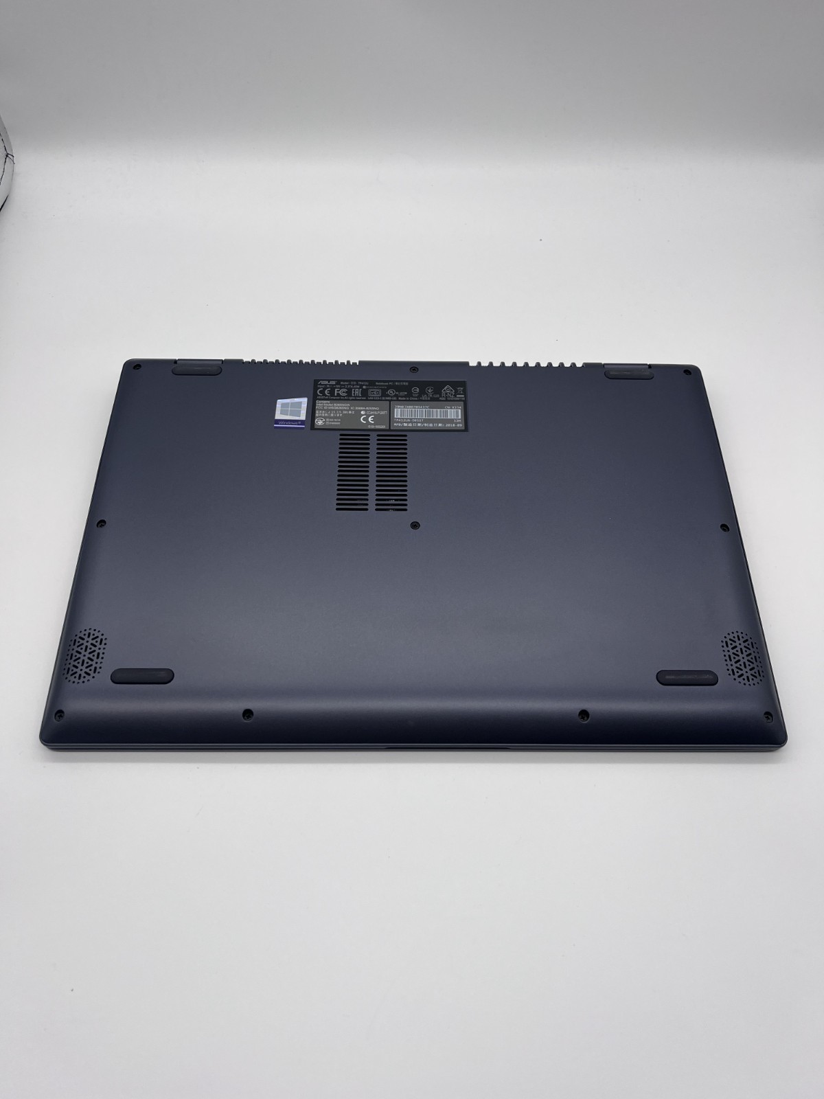 ASUS Vivobook Flip 14, 14″ Full HD Touch Display, 8th Gen Intel Core I5-8250U, 8