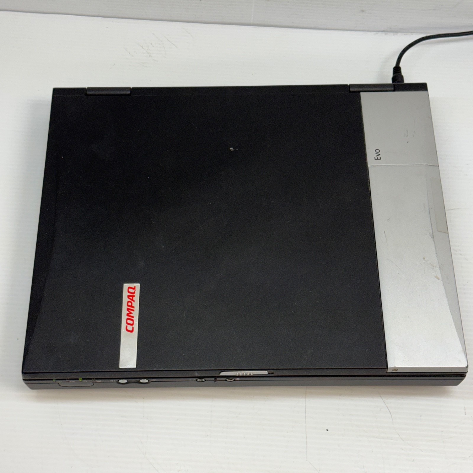 Compaq Evo N610c Laptop PP2040 Vintage Powers On No Further Testing