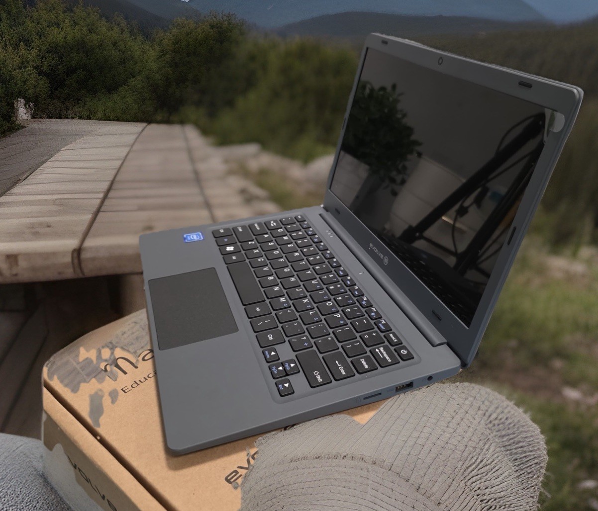 Evolve III Maestro 11.6” (64GB eMMC, Intel Celeron N3450, 1.1GHz, 4GB RAM)…
