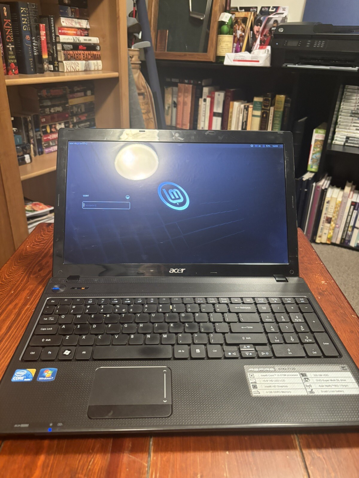 Acer Aspire 5742-6475 / Intel Core i3 M380 @ 2.53GHz Boots and Functions