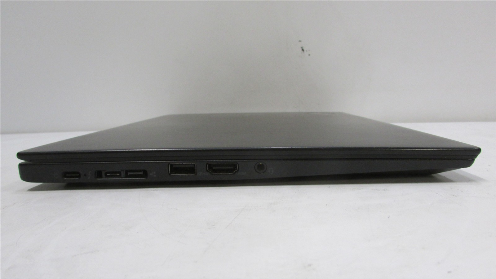 Lenovo Thinkpad T490s i7-8565U 1.8GHz 16GB RAM 256GB m.2 14″ Win 11 Pro MISS KEY