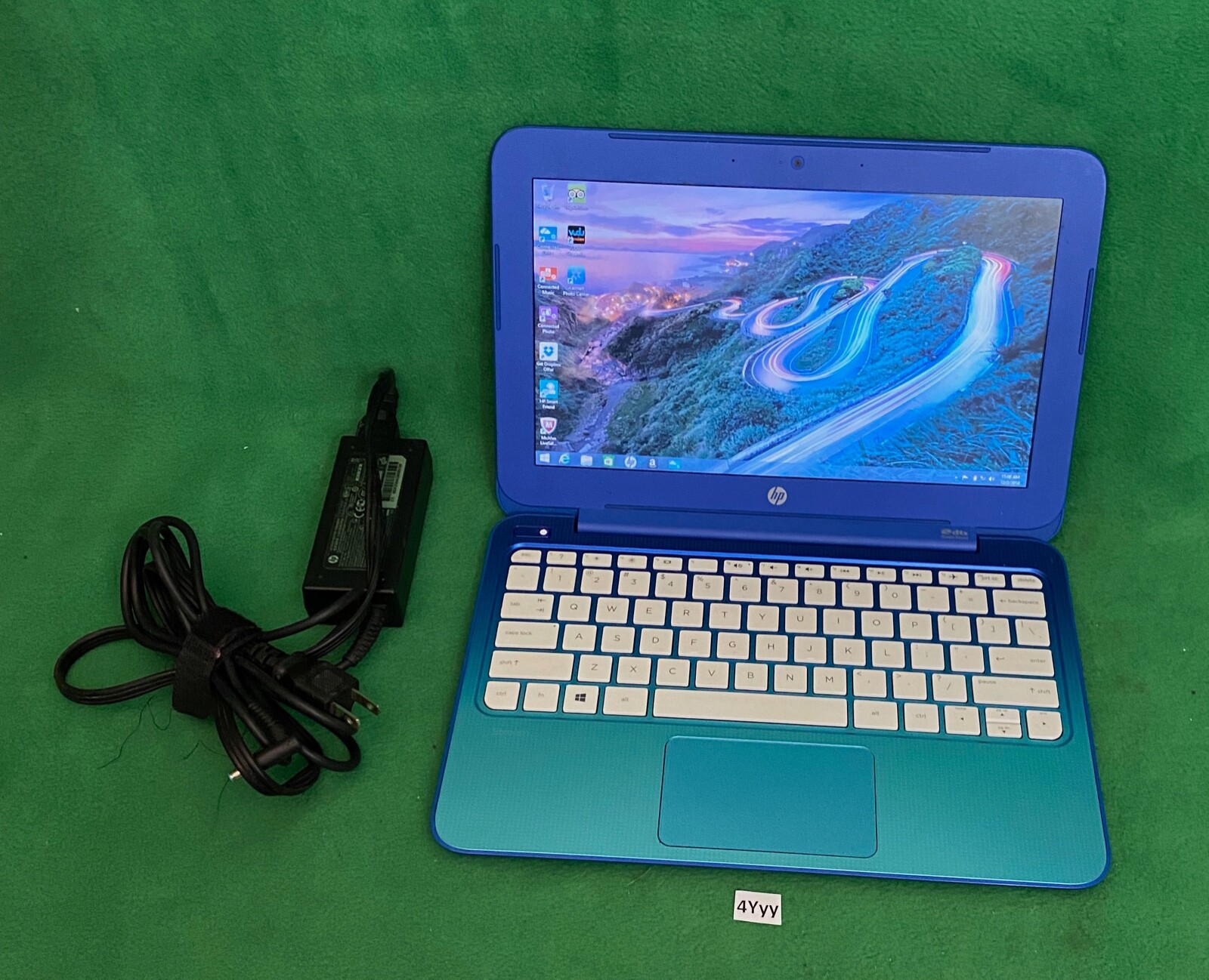 HP Stream Notebook PC 11__Intel Celeron N2840 CPU @ 2.16 GHz__2GB RAM__30GB HDD.