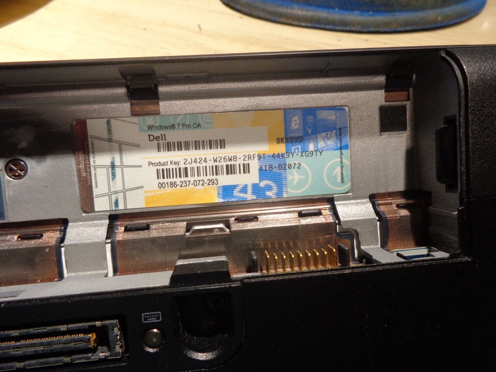 Dell Latitude E6440 14″ i5-4310M 2.7ghz no op system w charger 2 batteries DVD