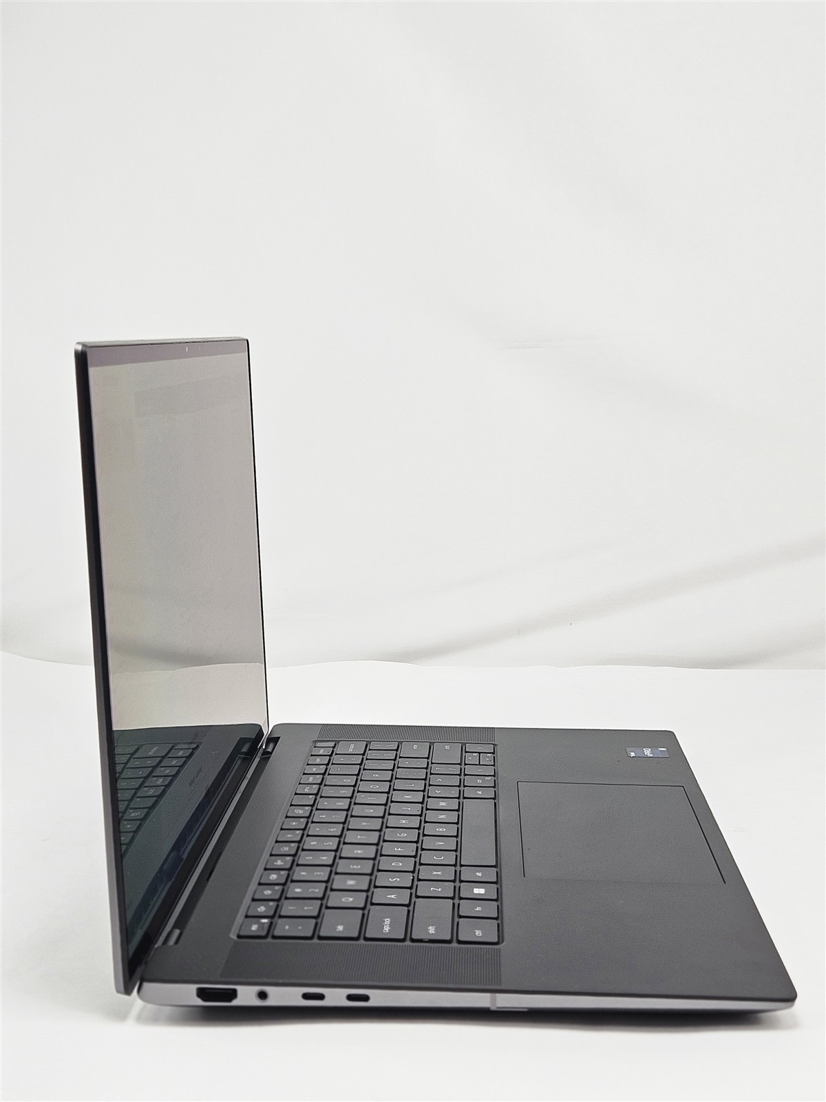 Dell Precision 5680 i9-13900H 32GB RAM 1TB SSD HDMI Thunderbolt 4 USB-C