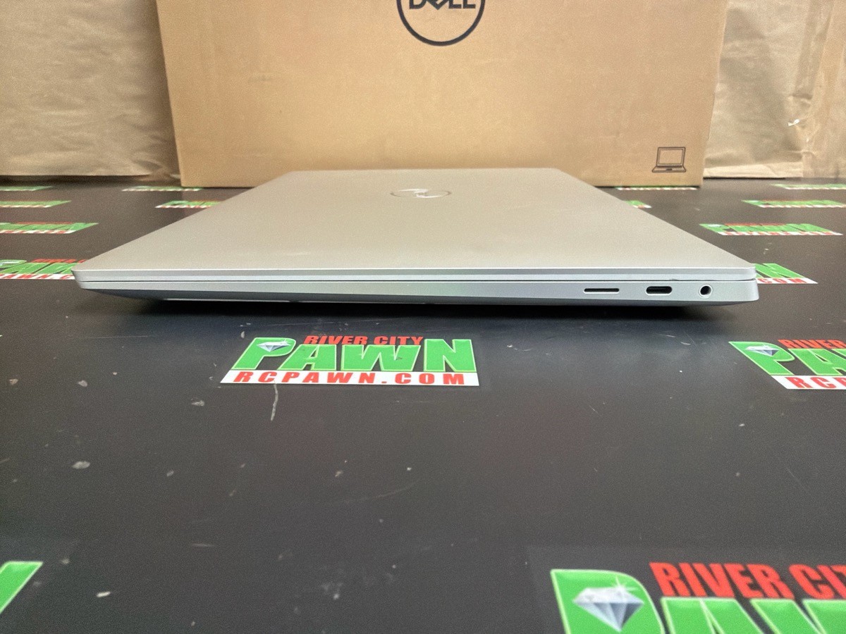 DELL COMPUTER P129F LAPTOP 1TB 32GB RAM 2.5GHZ HD 16″ WINDOWS 11 HOM (R7B017236)
