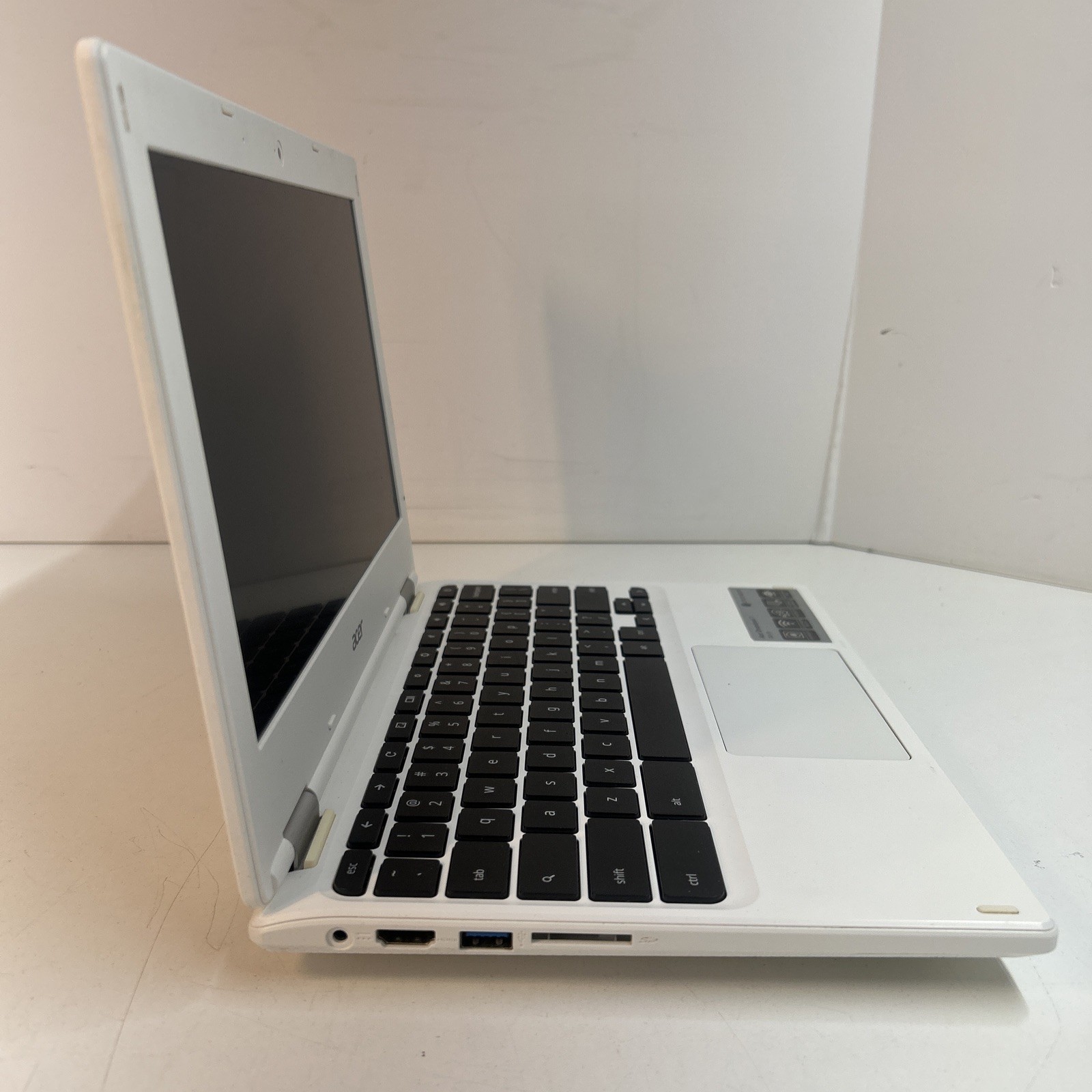 Acer Chromebook 11 CB3-131 Intel Celeron N2840 2GB RAM 16GB eMMC ChromeOS
