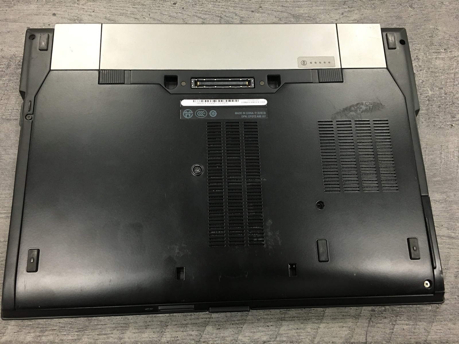 DELL LAPTOP LATITUDE E6410 Core i5, 250GB, 8GB RAM, DVDRW WiFi WINDOWS 7 e5410
