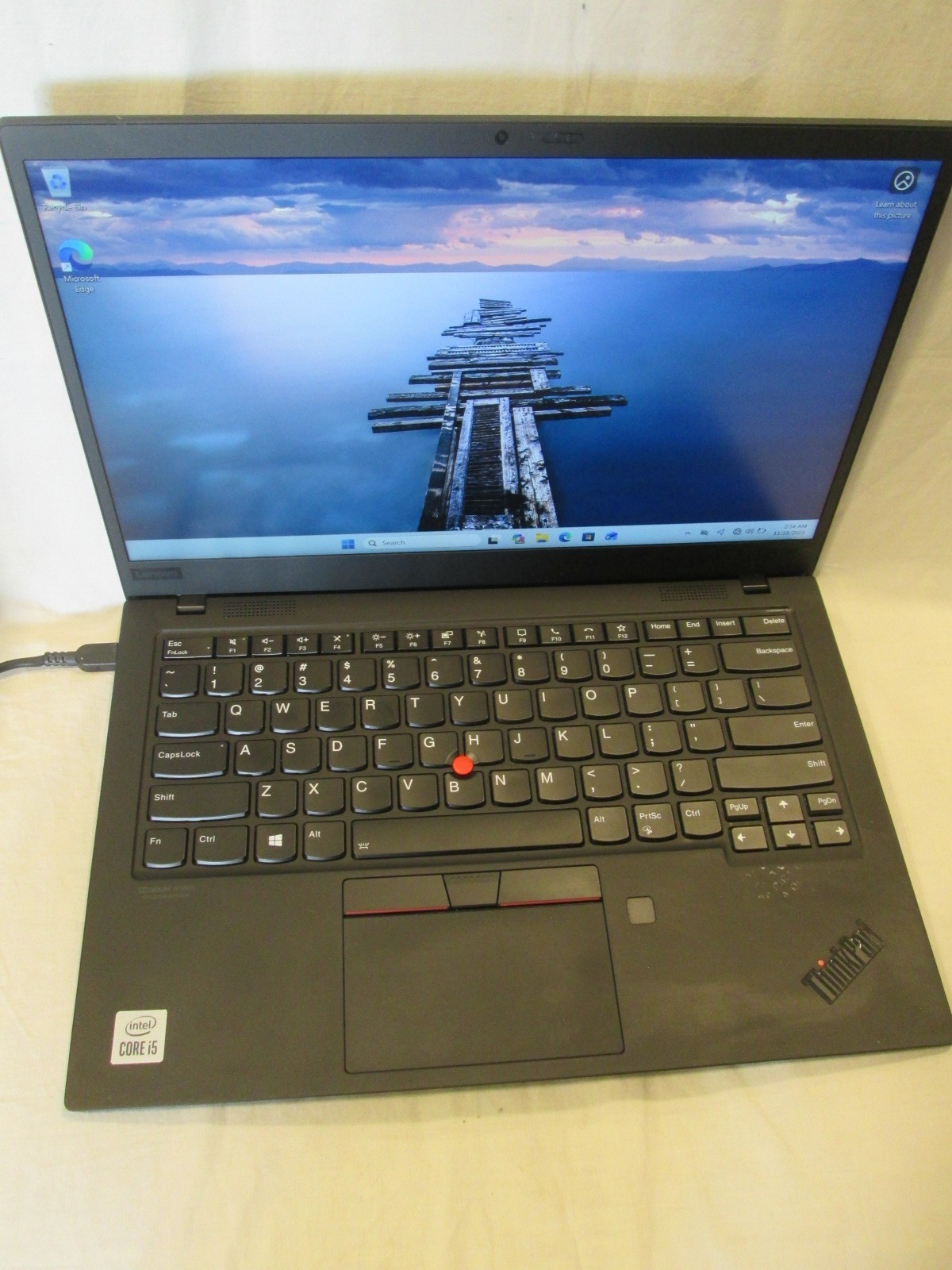 Lenovo ThinkPad X1 Carbon Gen 8 i5-10210U 8GB RAM 256GB SSD Windows 11