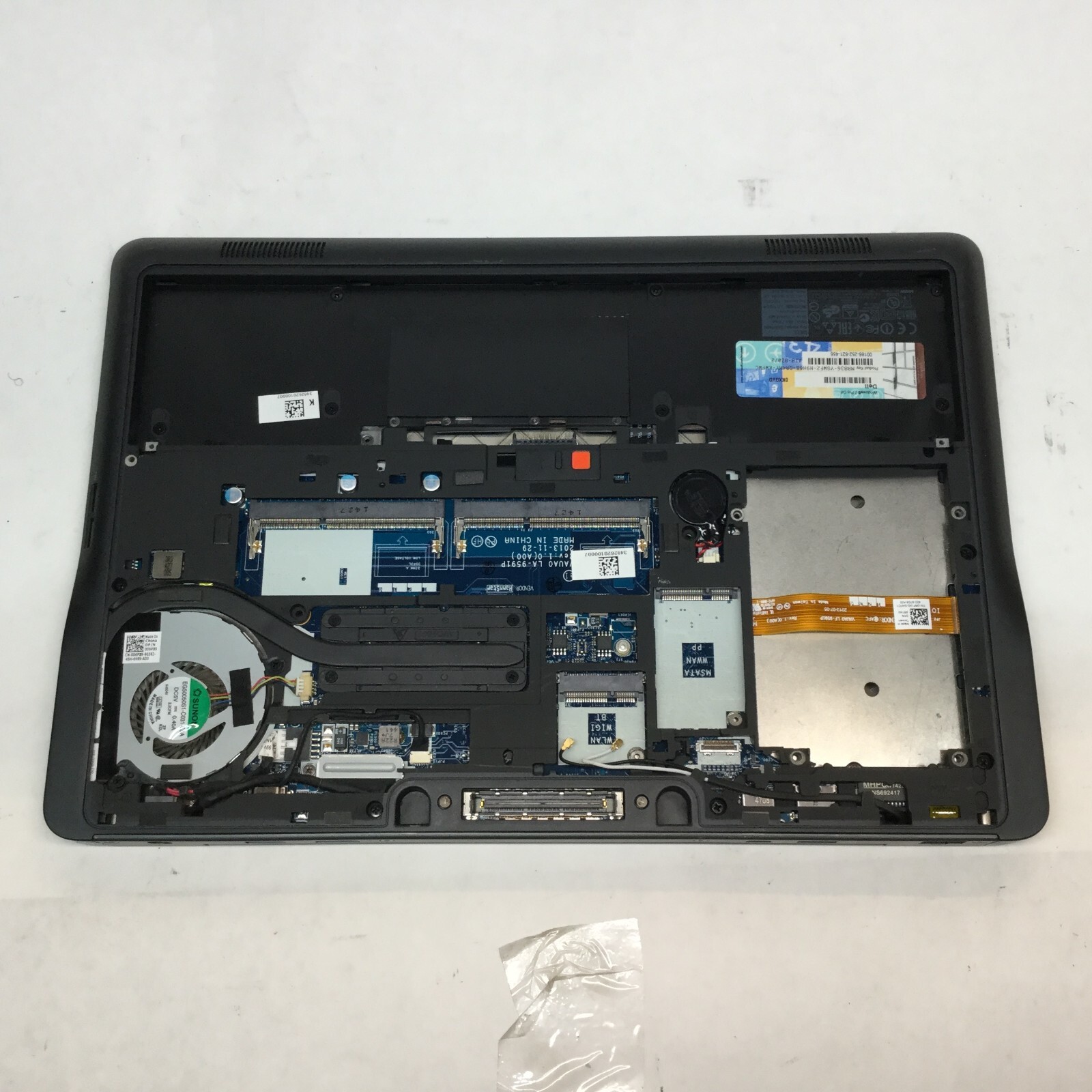 Dell Latitude E7440 Laptop 14″ Intel Core i5 4th Gen. DAMAGED RAM SLOT! – ME