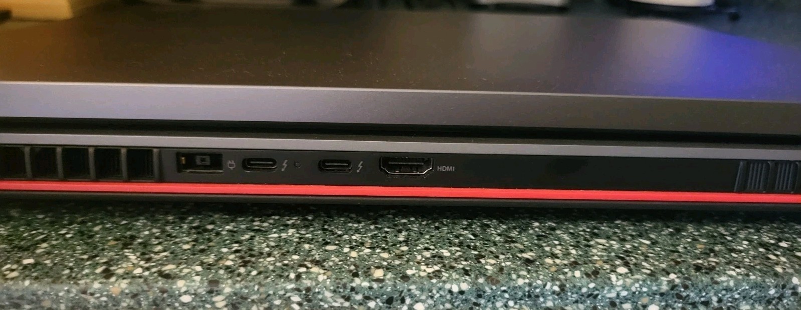 Lenovo ThinkPad P16 12th Gen i7-12850HX 24xCPU@2.1GHz 32GB RAM 512GB SSD 070101