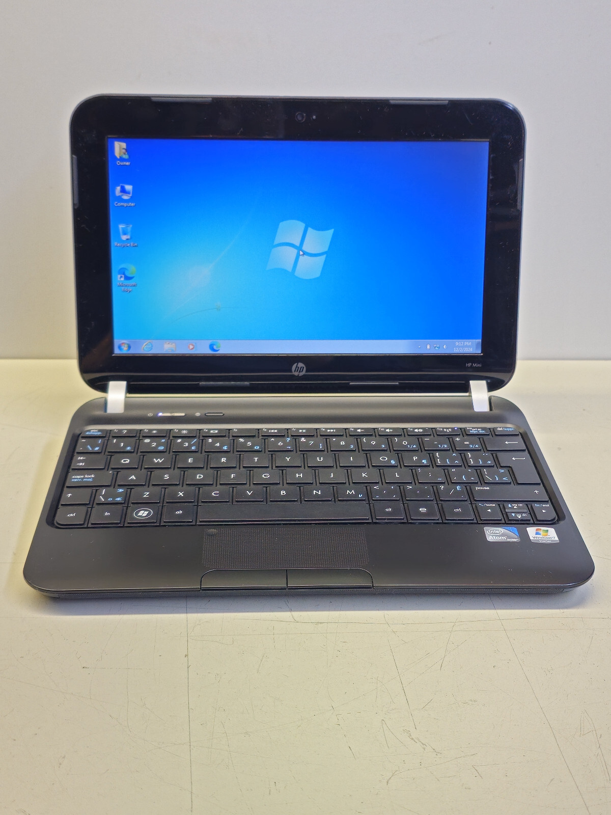 HP Mini 110-3830CA 10.1″ Atom N455 + 2GB + 120GB SSD Windows 7 Starter TESTED
