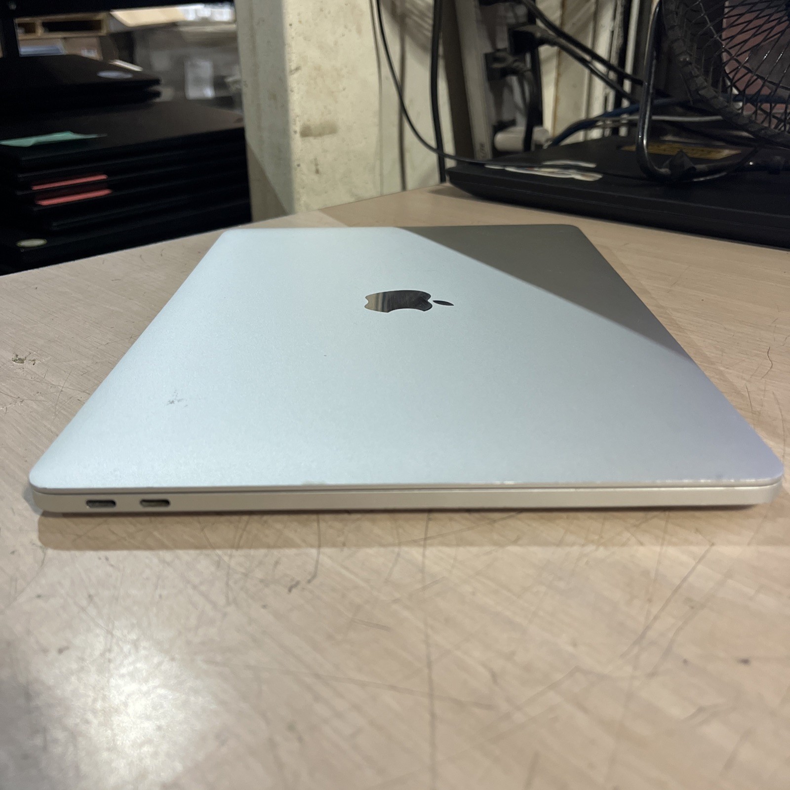 APPLE MACBOOK PRO 13″ MID-2017 CORE I5-7360U 2.3GHZ 8GB RAM NO HD