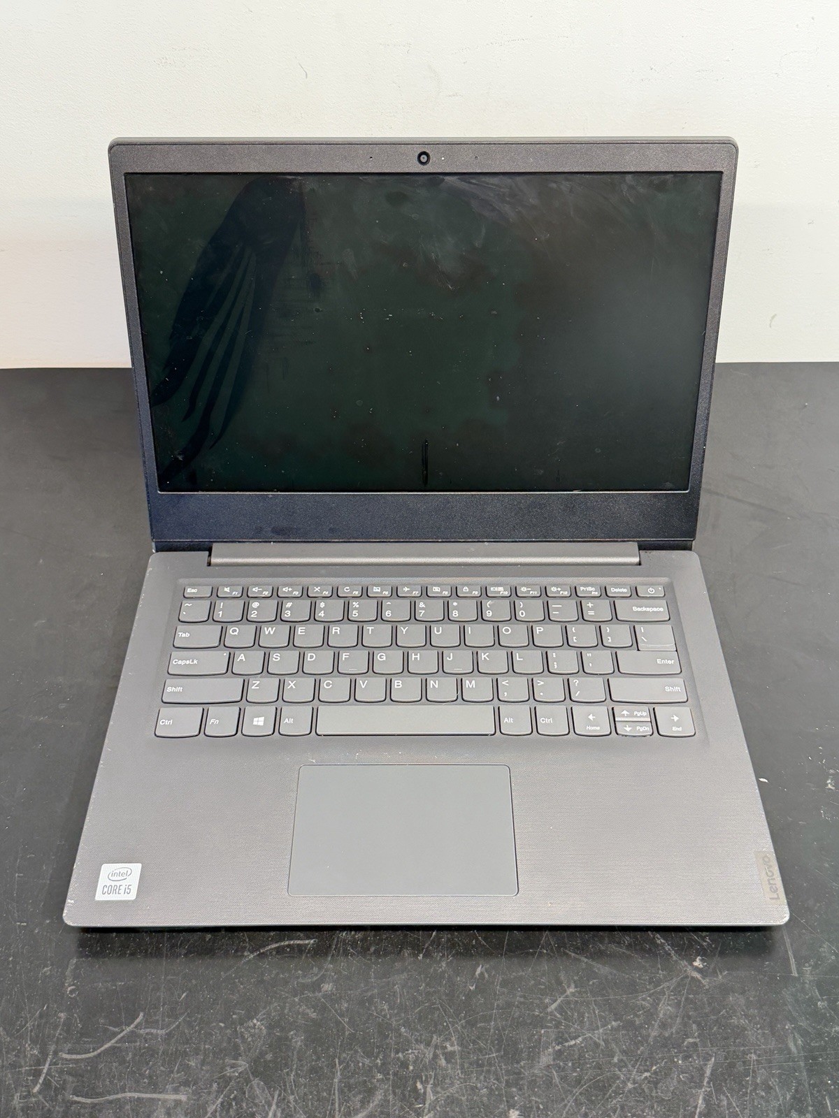 Lenovo V14-IIL i5-1035G1 1.0GHz CRACKED SCREEN NO RAM NO DRIVE / OS PARTS REPAIR