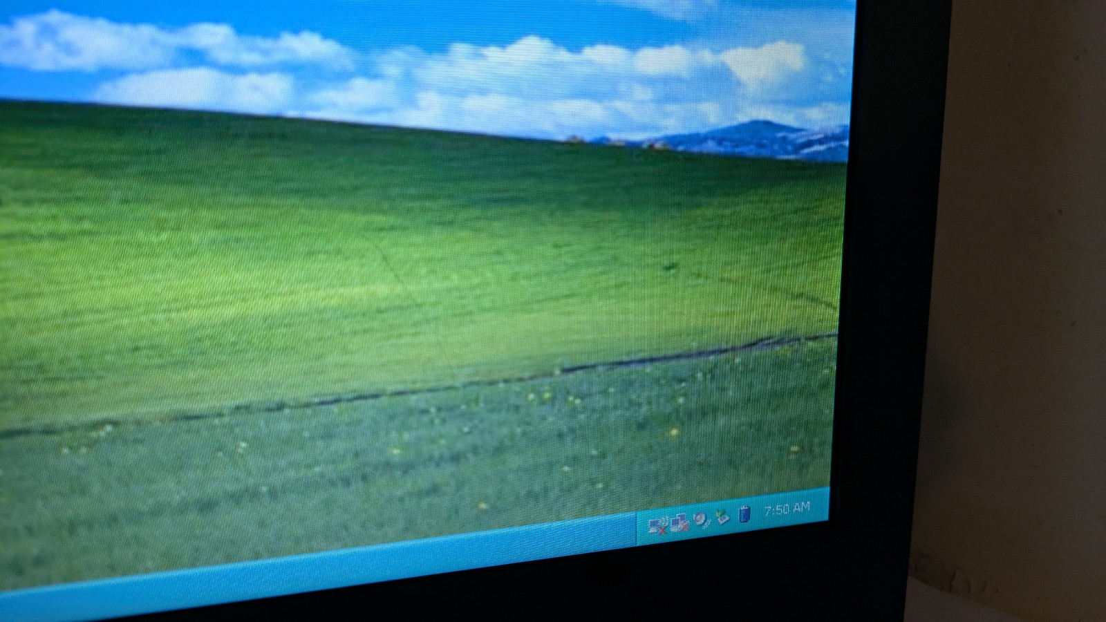 Dell Latitude E5410 Laptop 14″ Intel i7-620M 2.67GHz 4GB RAM 320GB HD Windows XP