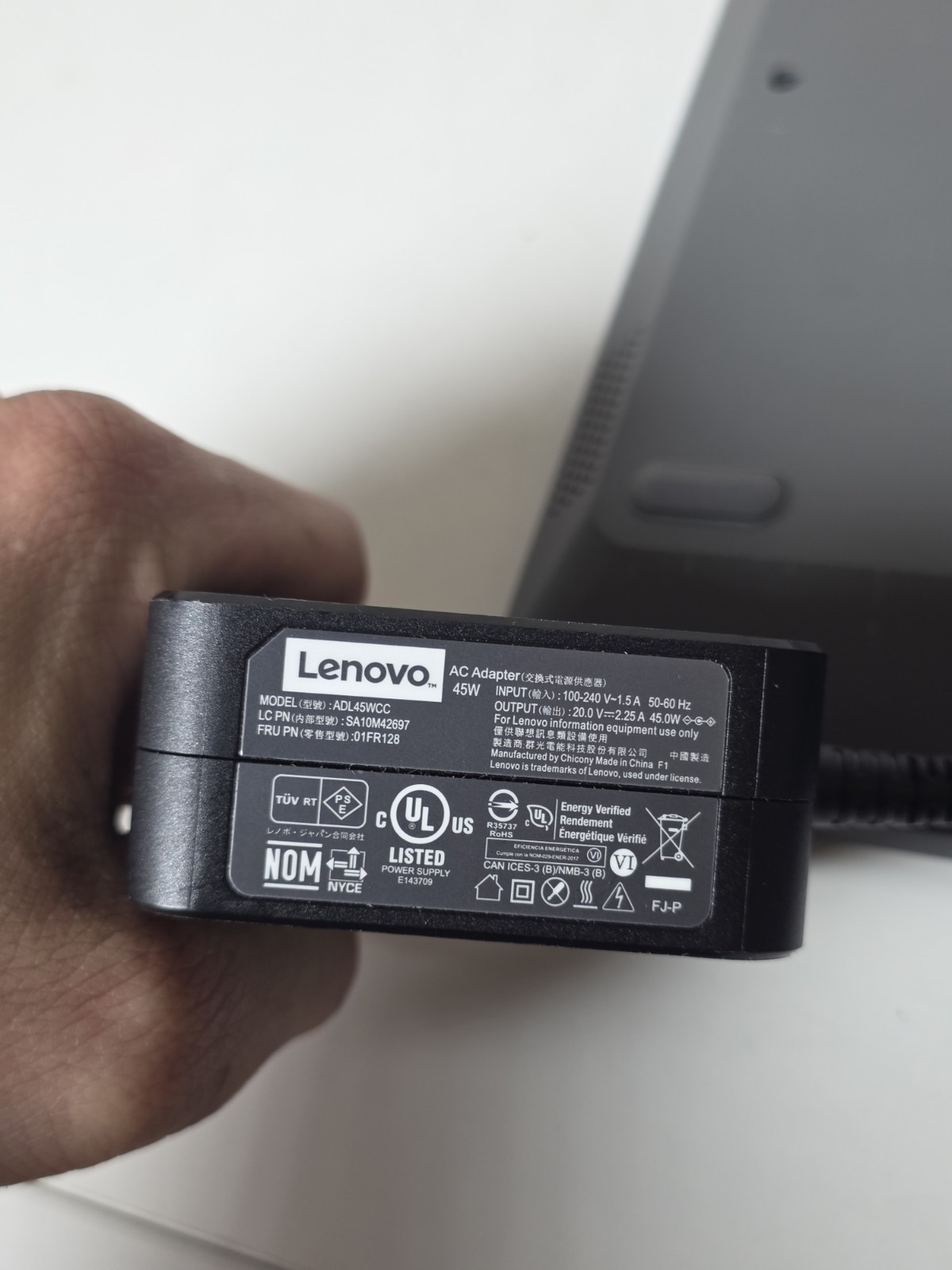 Lenovo Ideapad Slim 1 14AST-05 14″ A6-9220e 1.6GHz 4GB RAM 64GB SSD