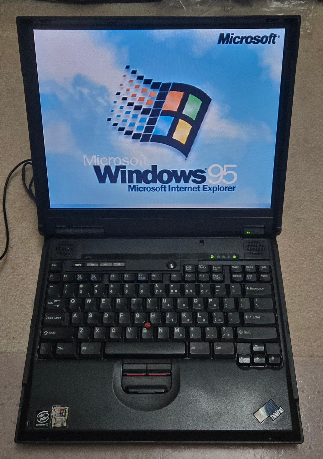 IBM ThinkPad A21m Laptop Win 95 & Win2000 Dual Boot, Serial Port, Works Great