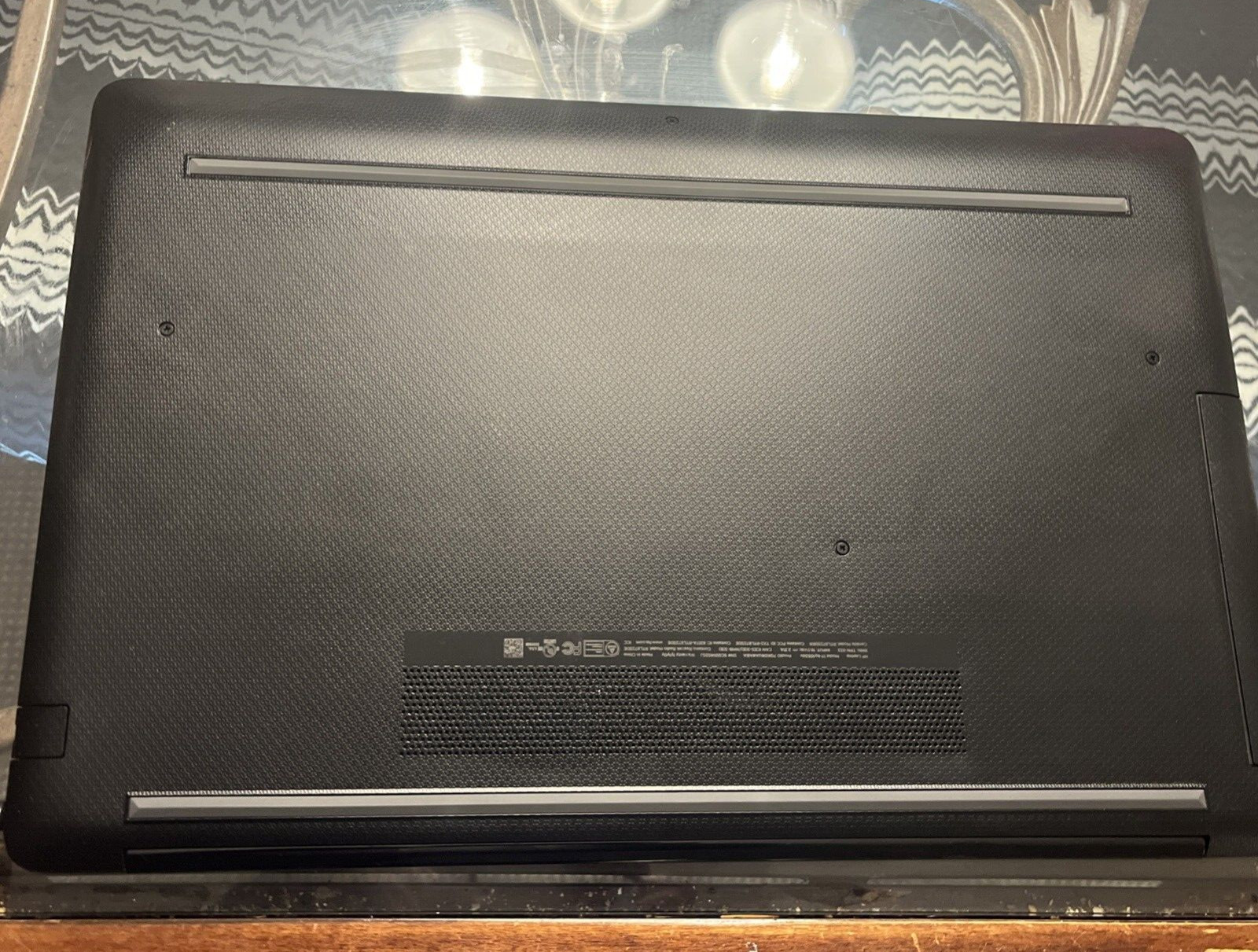 HP Laptop 17-BY1053DX 17.3″HD i5-8265U@1.6GHz 8GB MEM 1 TB NVMe SSD Win 11Home