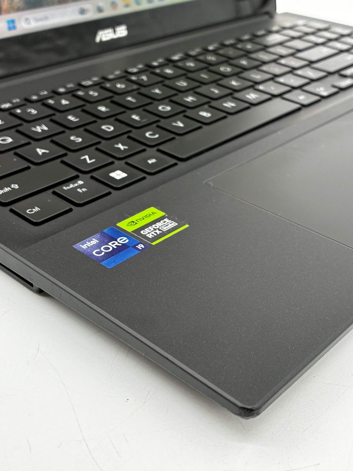 Asus QV540VJ 16-inch Core i9 10th Gen 16GB RAM 1TB RTX 3050 Laptop – Used B