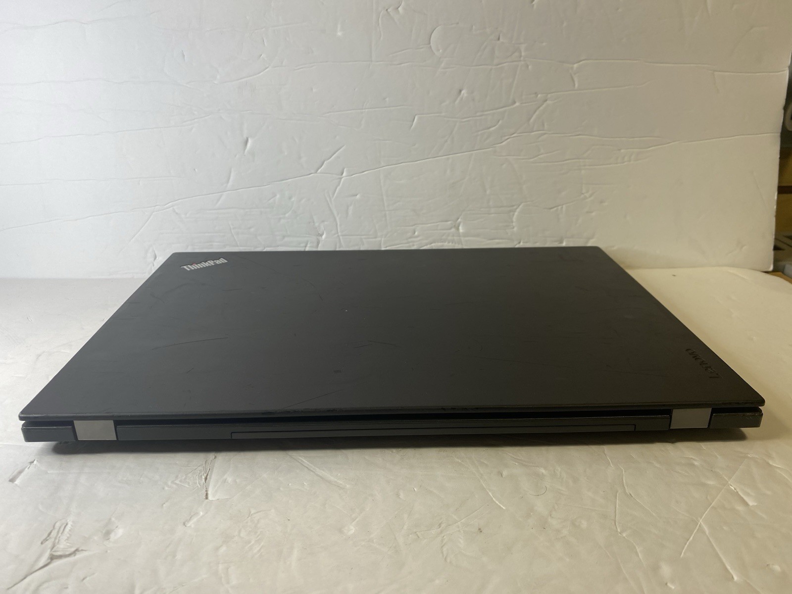 Lenovo ThinkPad T560 Intel i5-6200U @2.40GHz 8GB 256GB 15.6″