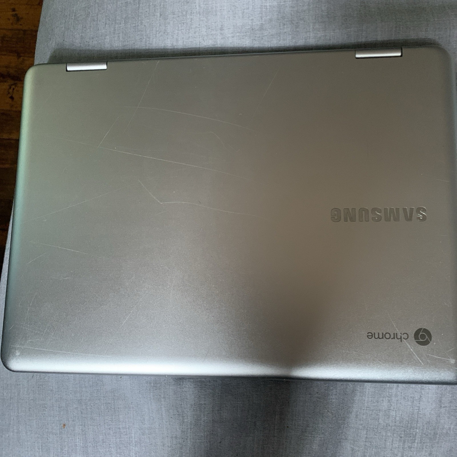 Samsung Galaxy Chromebook 2 XE520QEA-KB2US 12.4″ Touchscreen Convertible 2 in 1