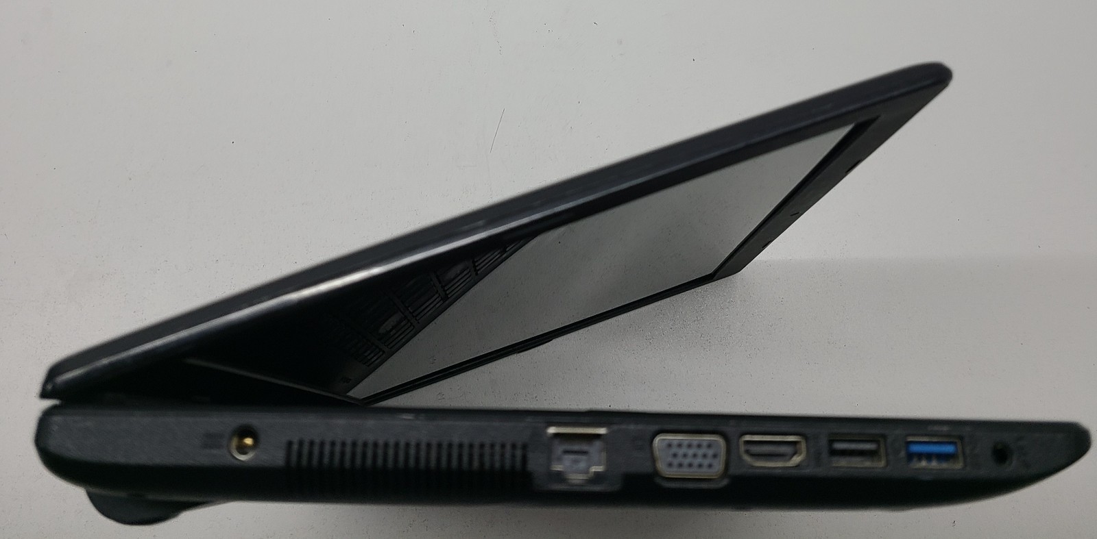 ASUS D550MA-DS01 Laptop Intel Celeron N2815 4GB Ram NO HD/OS (FL)