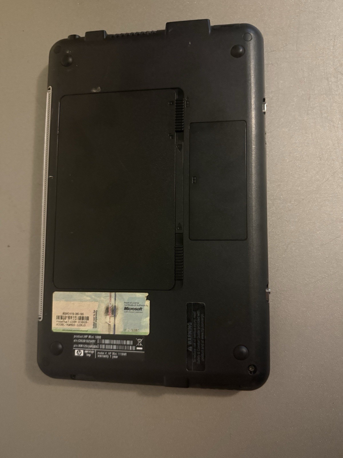 HP Mini 1000 Notebook – Intel Atom 1.6 GHz 1GB 60GB – 10.2″ LED Not Tested