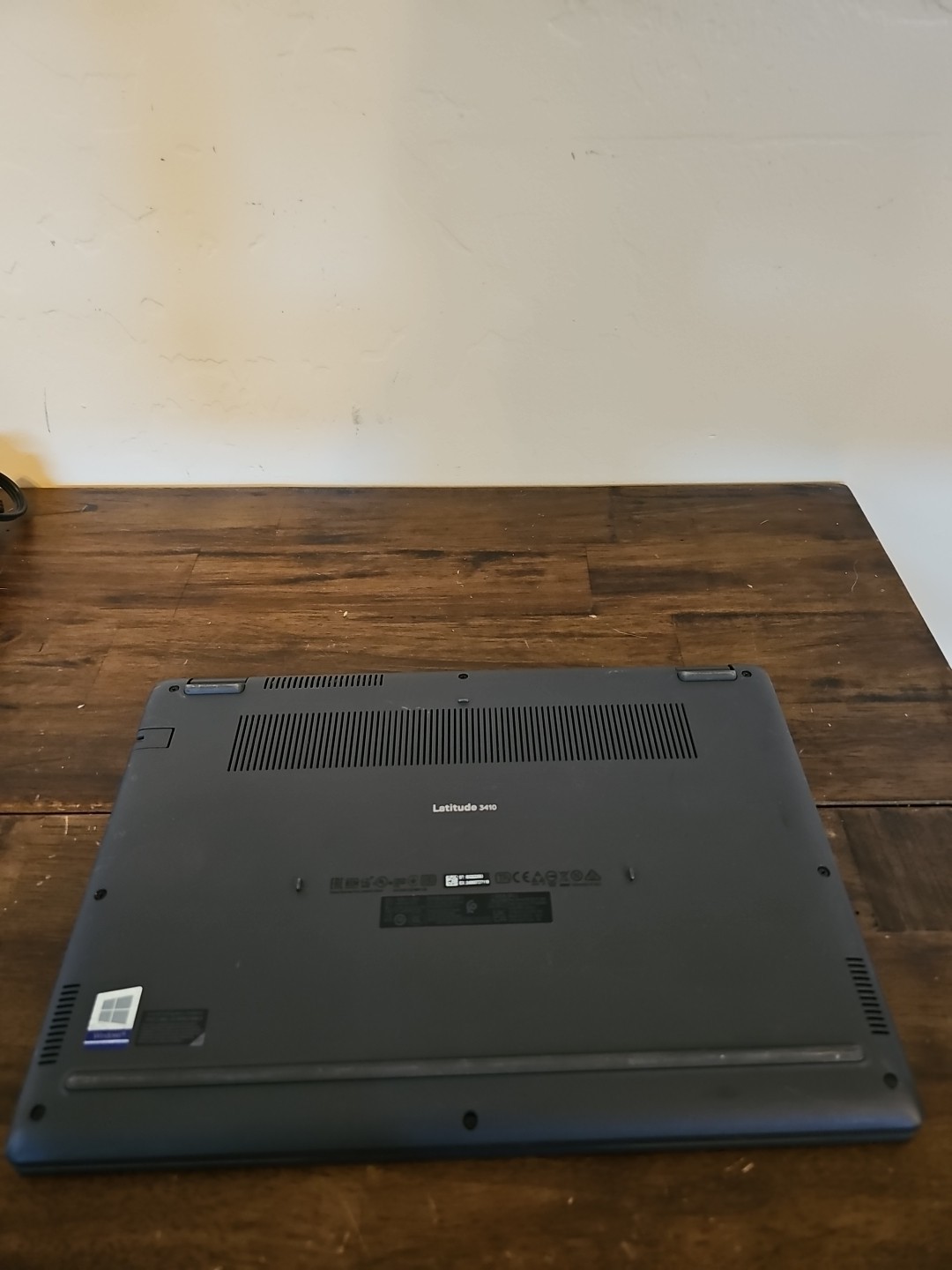 Dell Latitude 3410 14″ (i5-10210u 1.60GHz – 16GB RAM – 256GB SSD – Win11 Pro)
