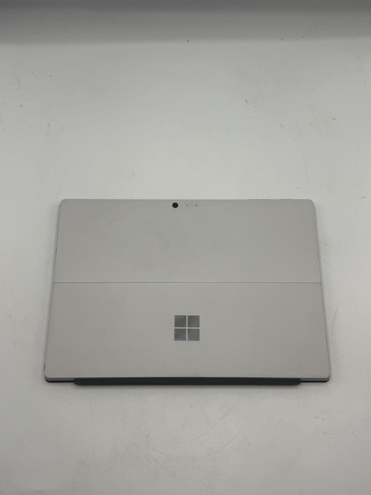 Microsoft Surface Pro 4 1724 12.3” Intel M3-6Y30 4GB RAM 128GB SSD Win10P