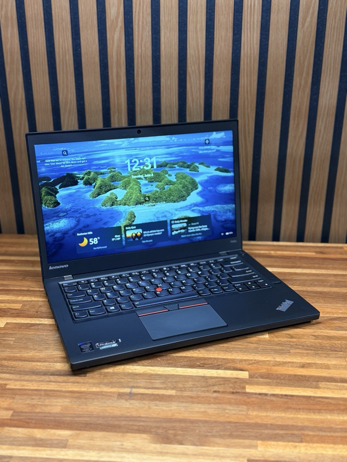 Lenovo ThinkPad T450s – i7-5600U, 8GB RAM, 180GB Intel SSD, Windows 11 Pro