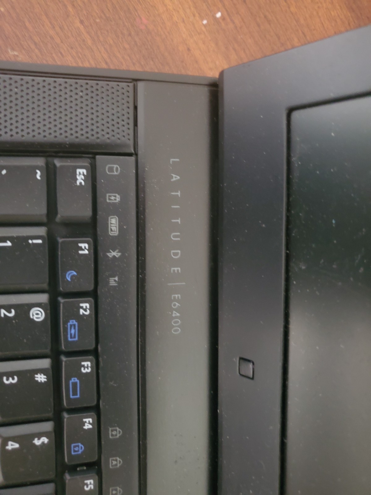 Working Dell Latitude Notebook PC E6400 with charger