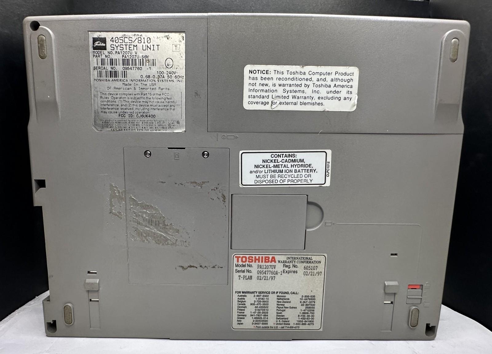 VINTAGE TOSHIBA SATELLITE PRO 405CS LAPTOP STRICTLY AS IS FOR PARTS/REPAIR!