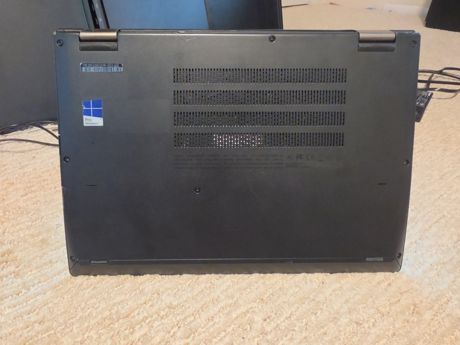 ThinkPad Yoga 260 12.5″ i5-6300u 8GB RAM 256GB SSD 2-in-1 Tablet Crossover