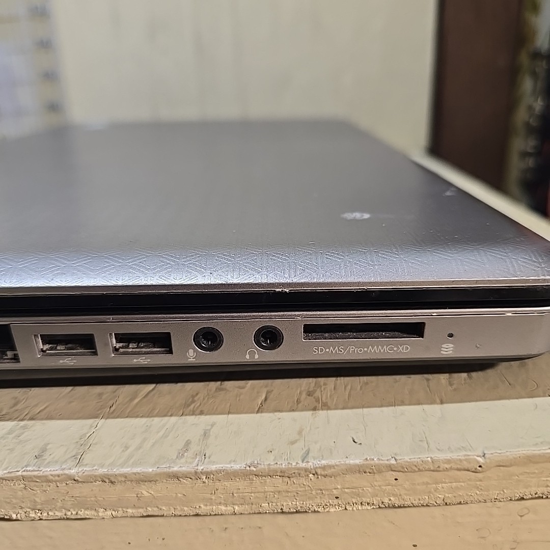 HP G62-225DX Laptop Pentium 2GB RAM No HDD No Battery No Power Parts Repair