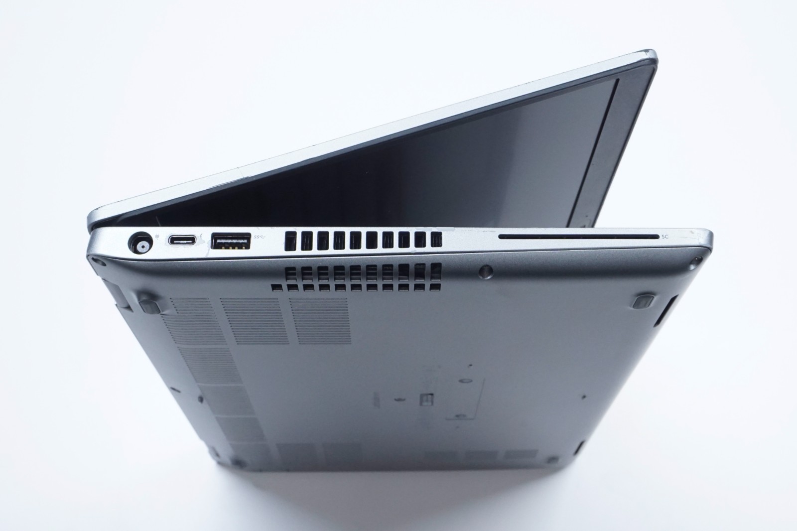 Dell Latitude 5411 14″ Intel Core i5-10400H @2.60GHz 16GB RAM (No SSD/Battery)