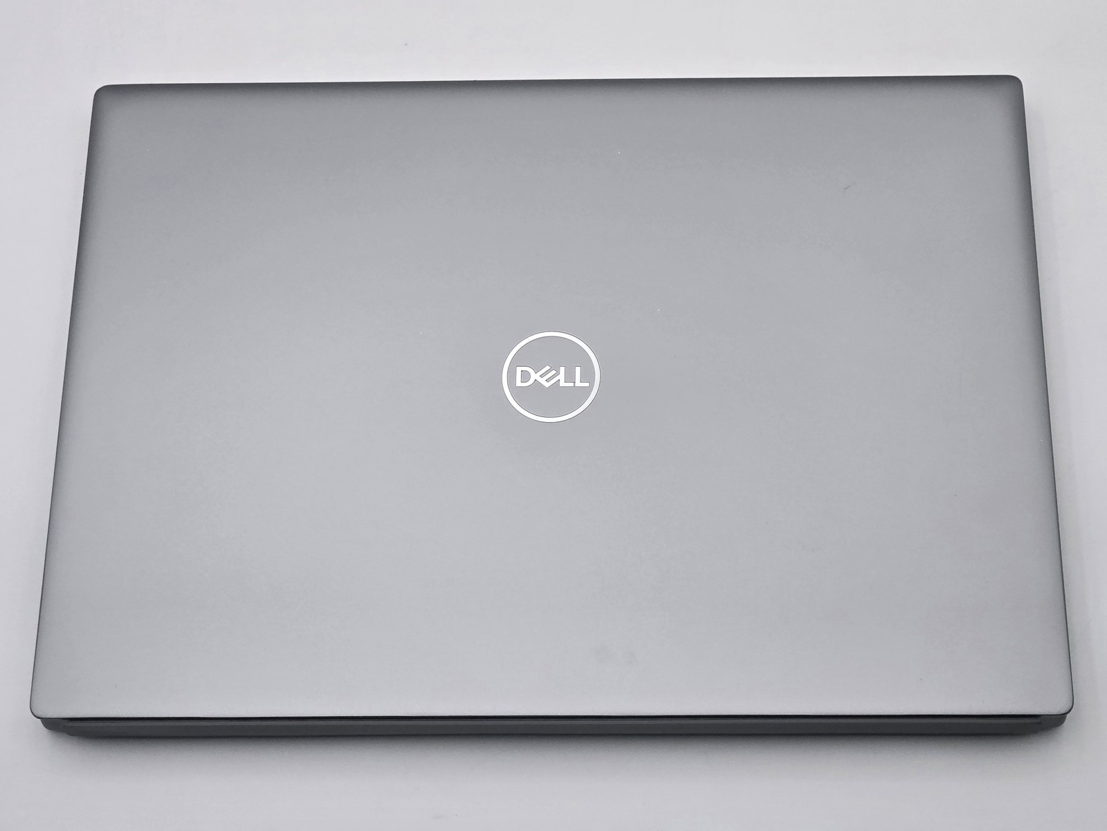Dell Vostro 16 5630 16″ FHD+ 13TH I7-1360P 1TB SSD 16GB W11P GeForce RTX 2050