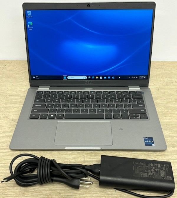 Dell Latitude 5330 FHD Intel i7-1265U 16GB RAM 256GB SSD Windows 11 Pro Laptop