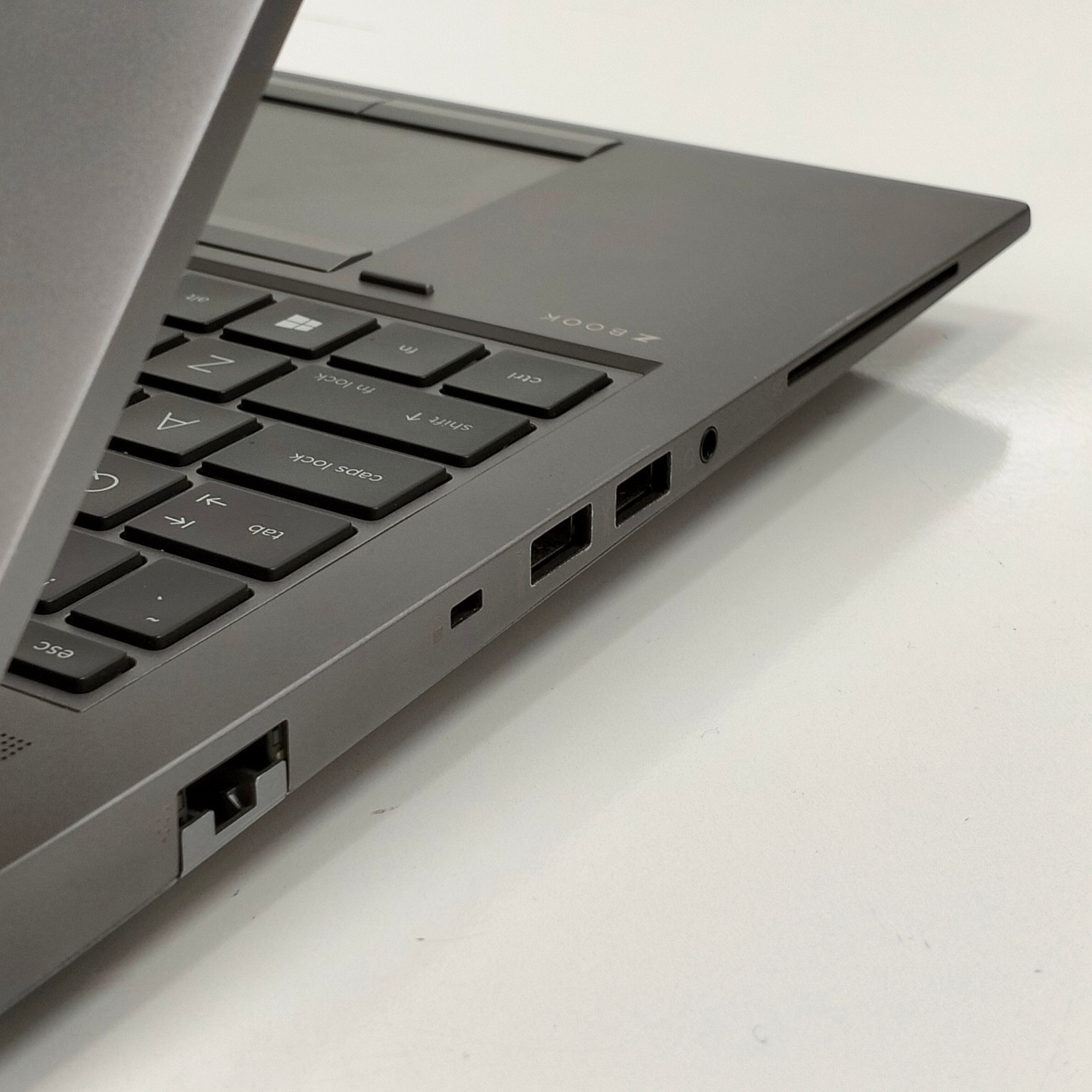 HP ZBook Fury 15 G7 FHD Workstation i7-10850H 32GB RAM T2000 4GB GPU 512GB SSD