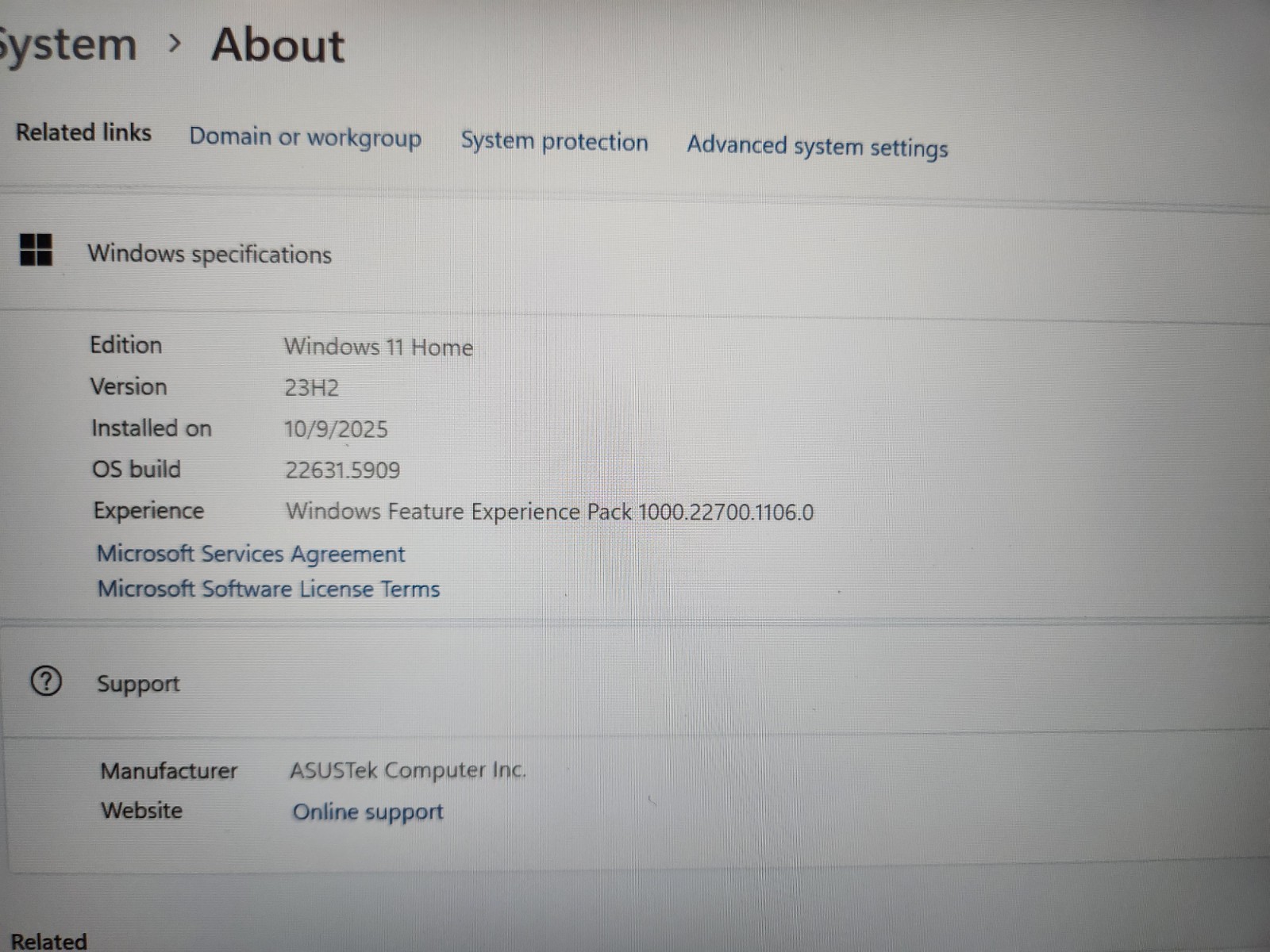 ASUS ImagineBook MJ401TA 14″ FHD Intel M3 8100Y, Pre-owned, Sleeve & 2 Chargers
