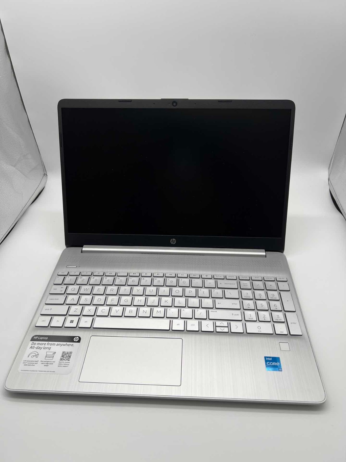 HP – 15.6″ FHD Laptop – Intel Core I3-1215U 8/256GB Silver win 11 home