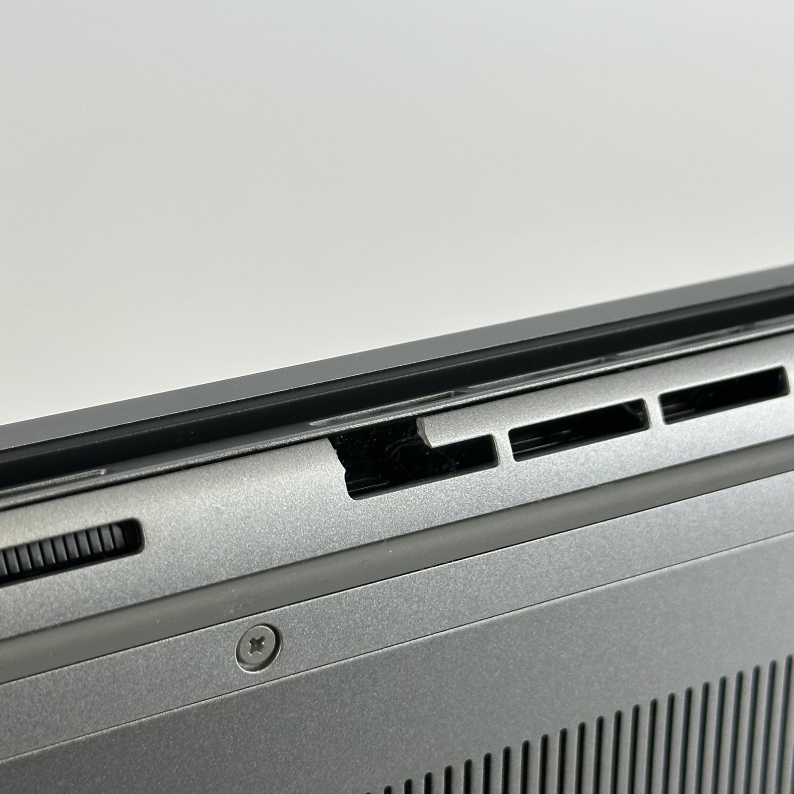 Dell Latitude 7450 14 Gray QHD+ TOUCH 3.8 GHz Ultra 7 165H 32GB 256GB SSD Good