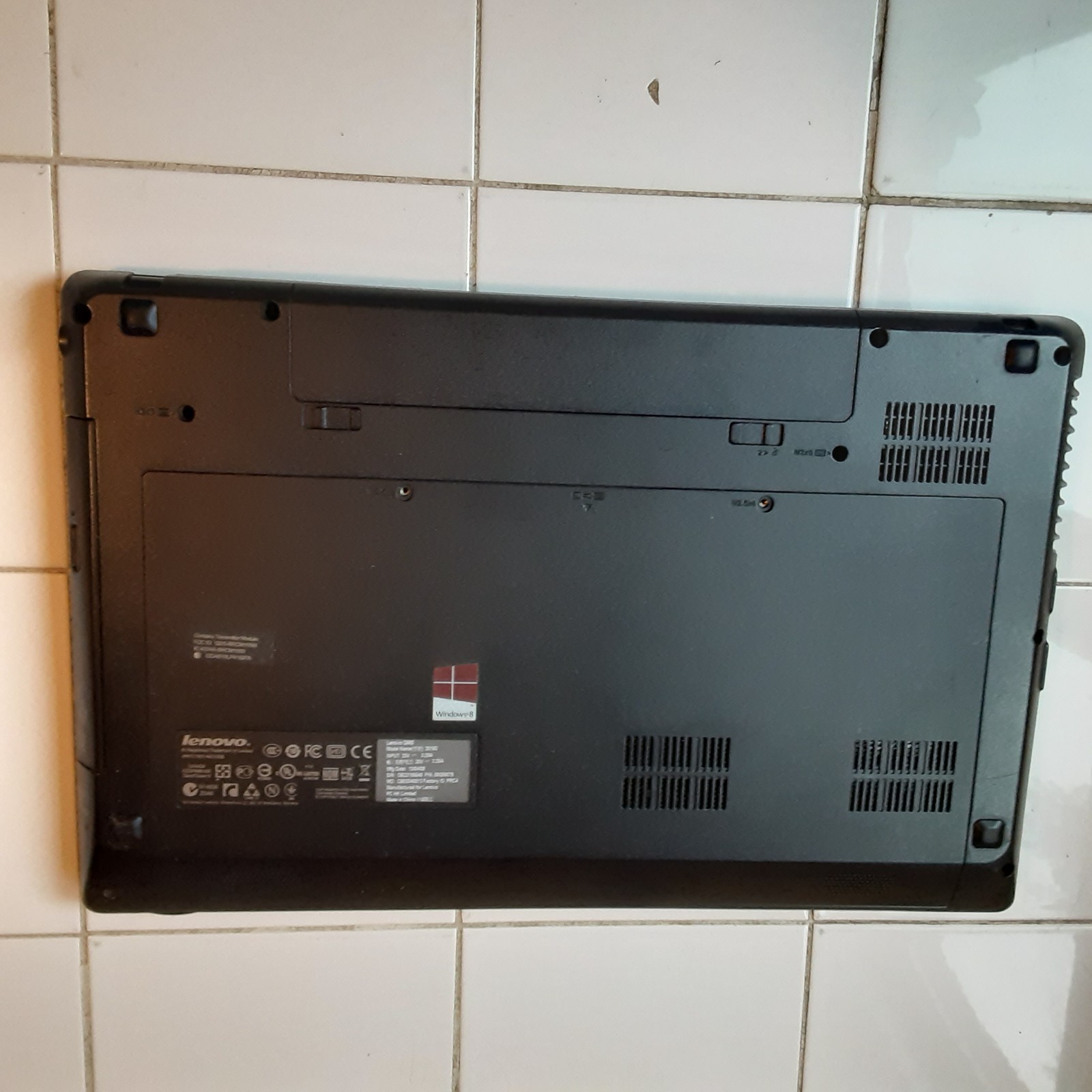 Lenovo G580 Intel Core i3‑3120M 2.50 GHz 4 GB RAM No HDD