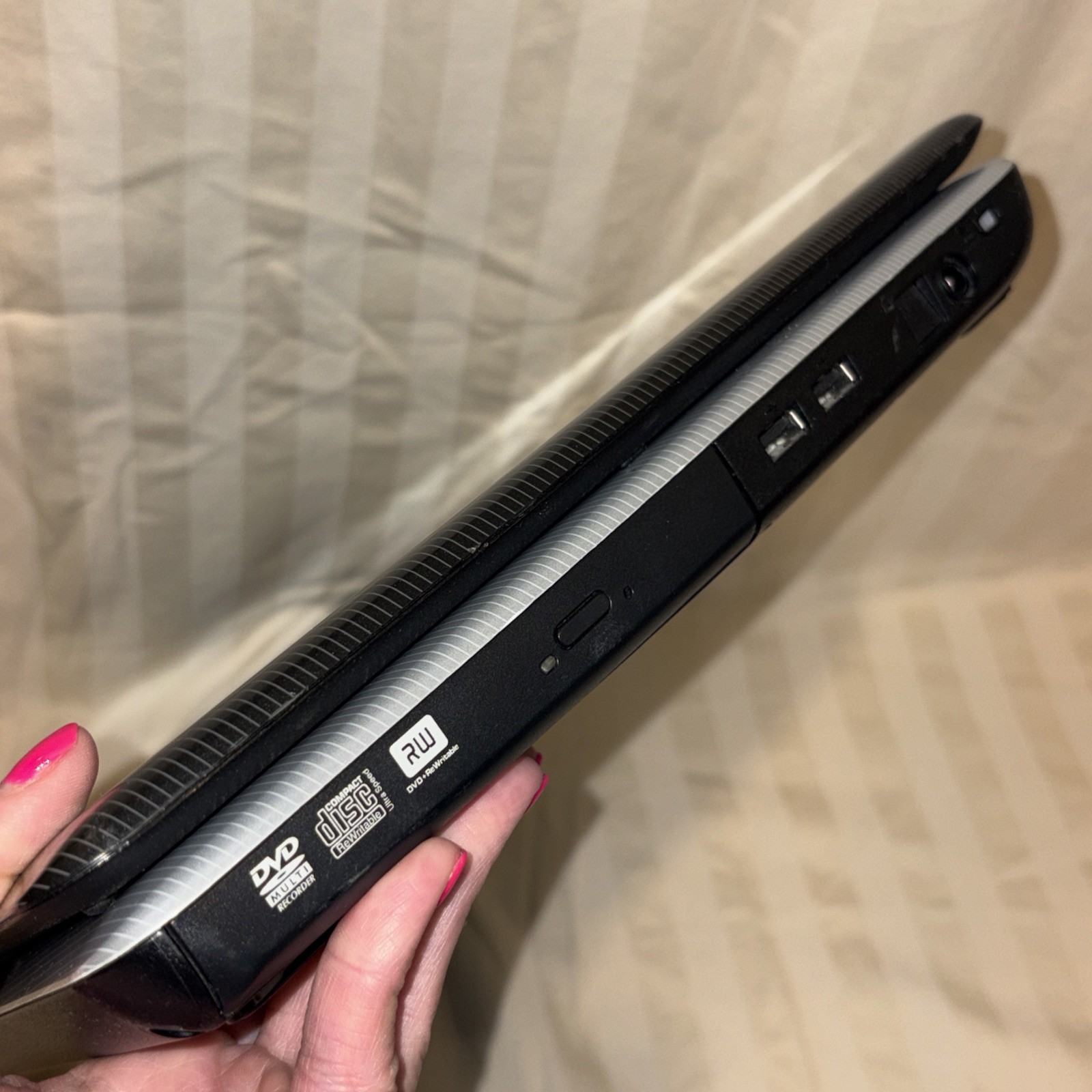 Toshiba Satellite 17.3″ l555-s7008 Notebook – i5-M430 2.27 GHz, 8 GB, 250 GB