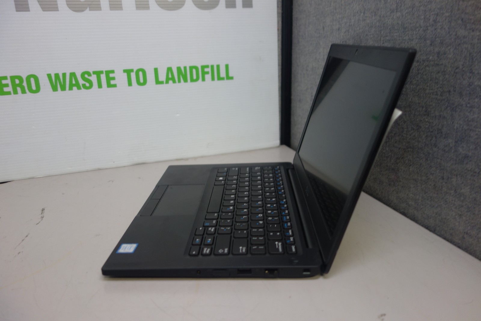 Dell Latitude 7290 12.5″ i7-8650U 1.9GHz 16GB Laptop [NO HDD/BTRY/AC/OS]