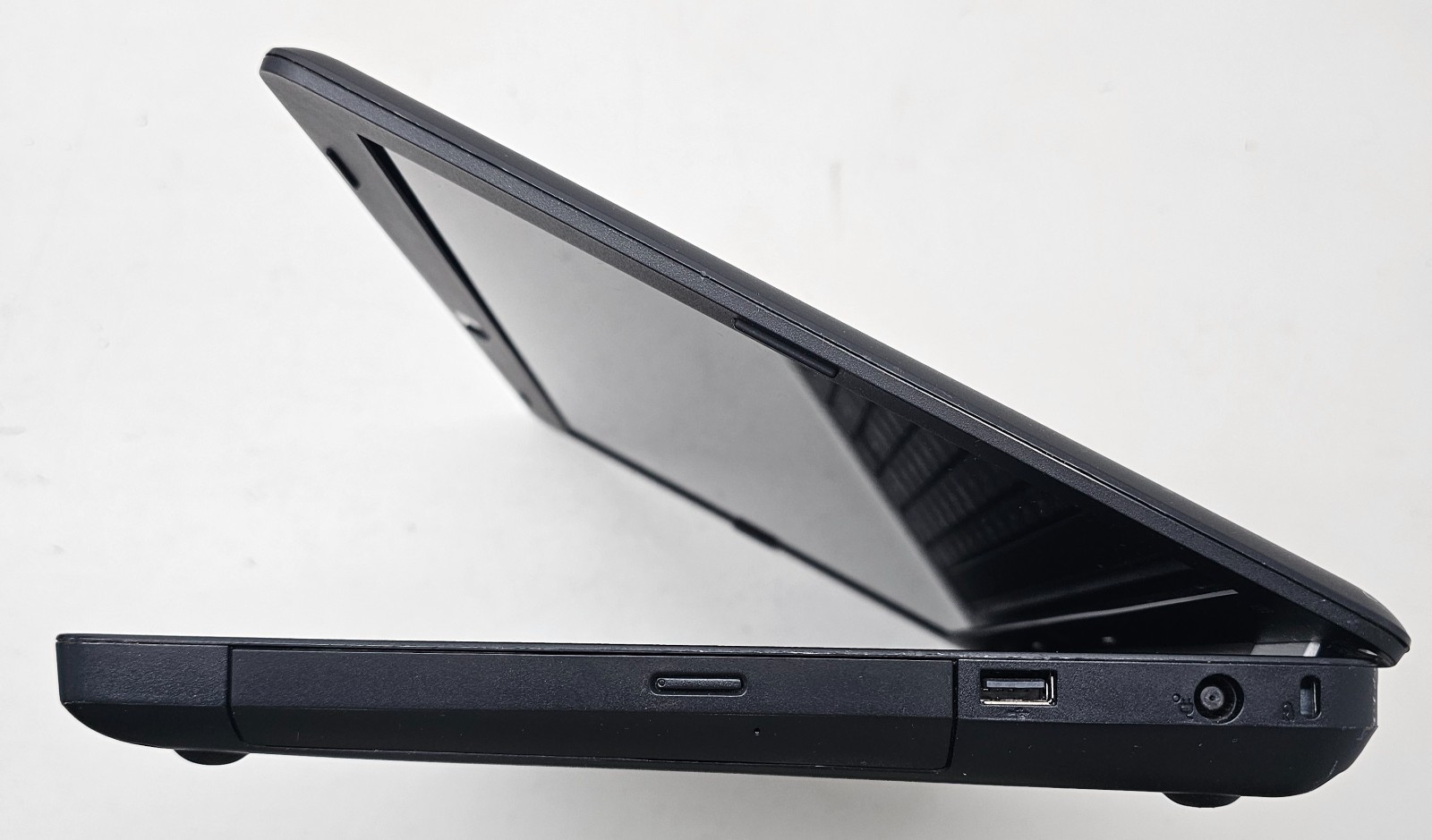 HP G56-127NR 15.6″ Laptop AMD NO RAM/HD/OS/POWER (FL)