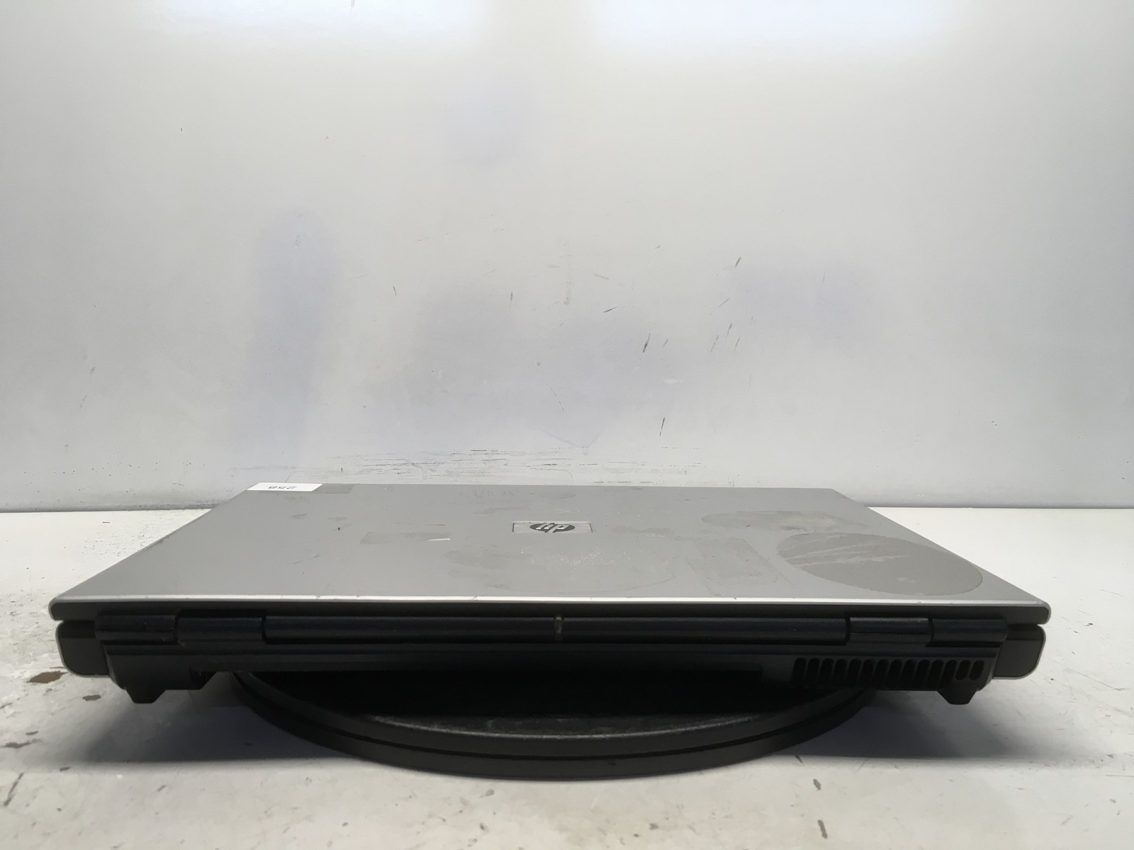 HP Pavilion DV5000 Intel Core 2 Duo T1350 1.86GHz 1 GB NO HDD No Batt