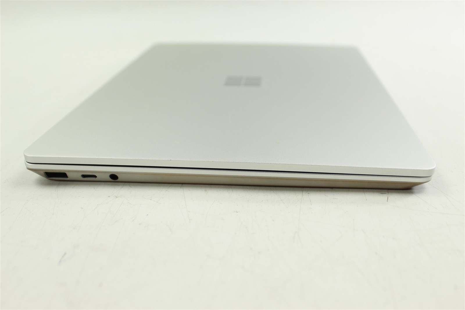 Microsoft Surface Laptop Go 2 2013 12.4″ i5-1135G7 256GB SSD 16GB RAM W11H