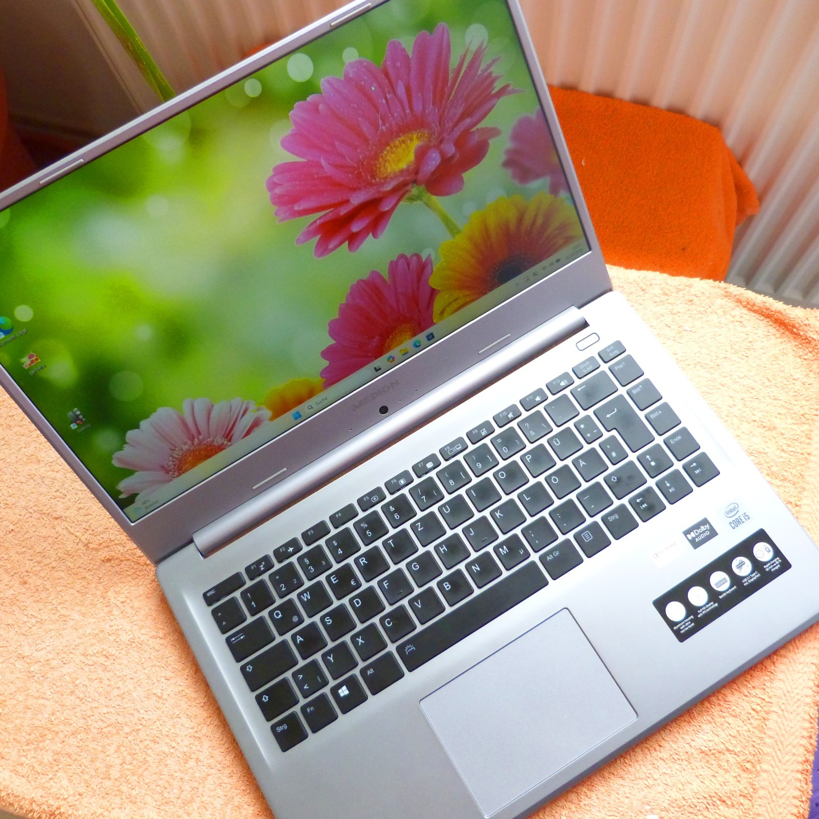 Medion S15447 ULTRABOOK 15″ FHD l 1512GB SSD HDD Windows 11 l 10Gen Core i5
