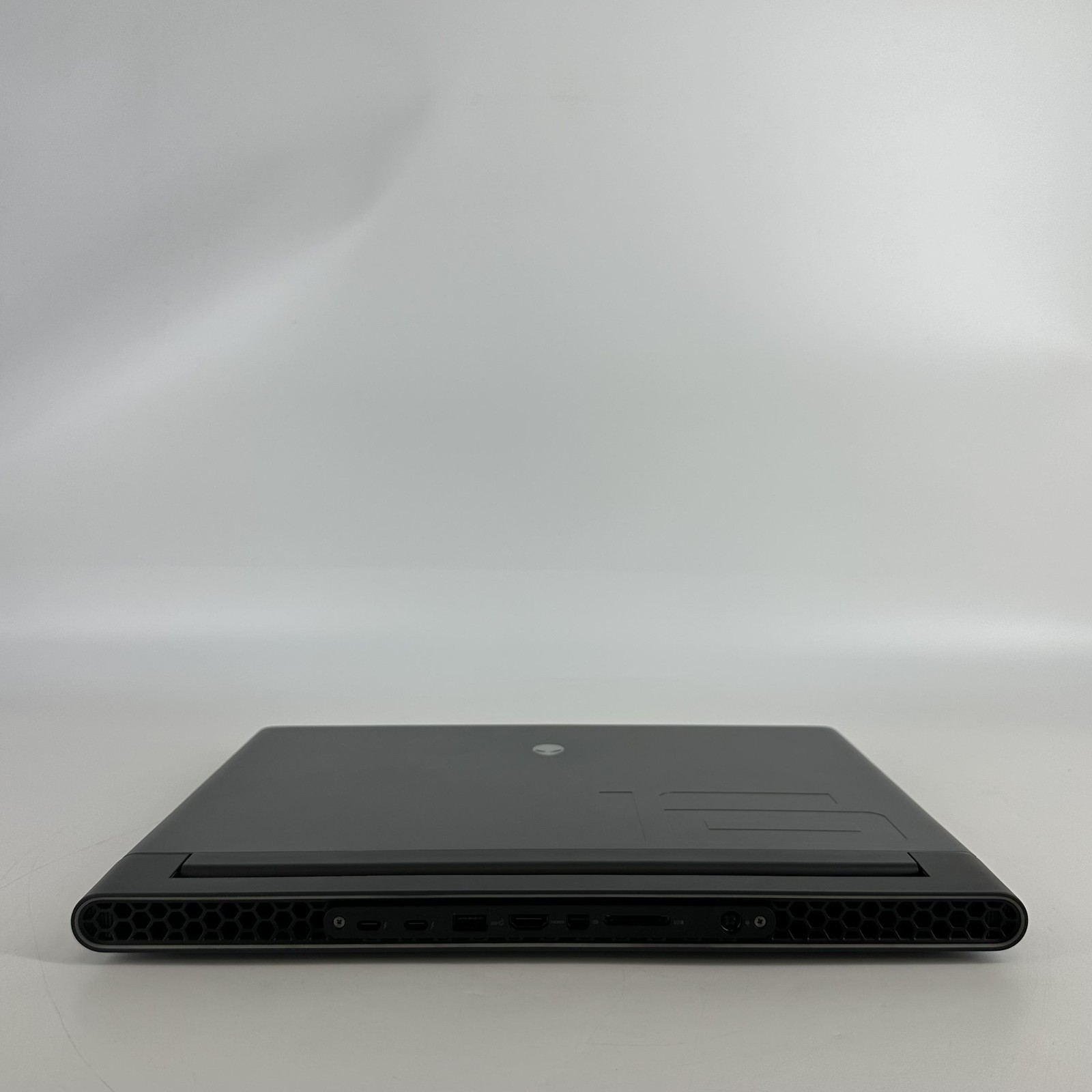 Dell Alienware M16 R1 240Hz QHD+ 2.2 GHz i9-13900HX 16GB 1TB SSD RTX 4080